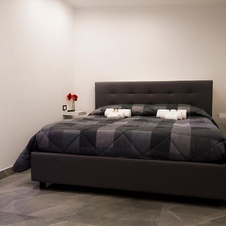Suite Napoli Sotterranea Con Vasca Idromassaggio Eksteriør billede